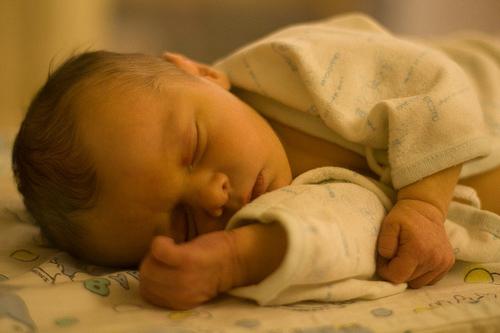 Qual a temperatura de um recém nascido e como medir corretamente?