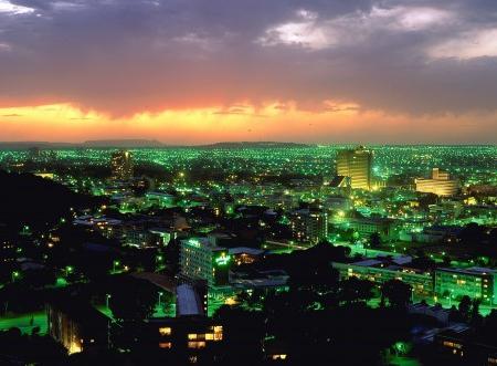 A capital da África do Sul é Pretoria, Bloemfontein ou Cape Town?