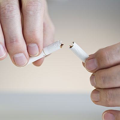 A composição dos cigarros destrói o corpo de um fumante